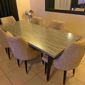 Dining table Selling